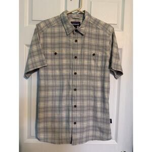 Men’s Small Patagonia button up shirt